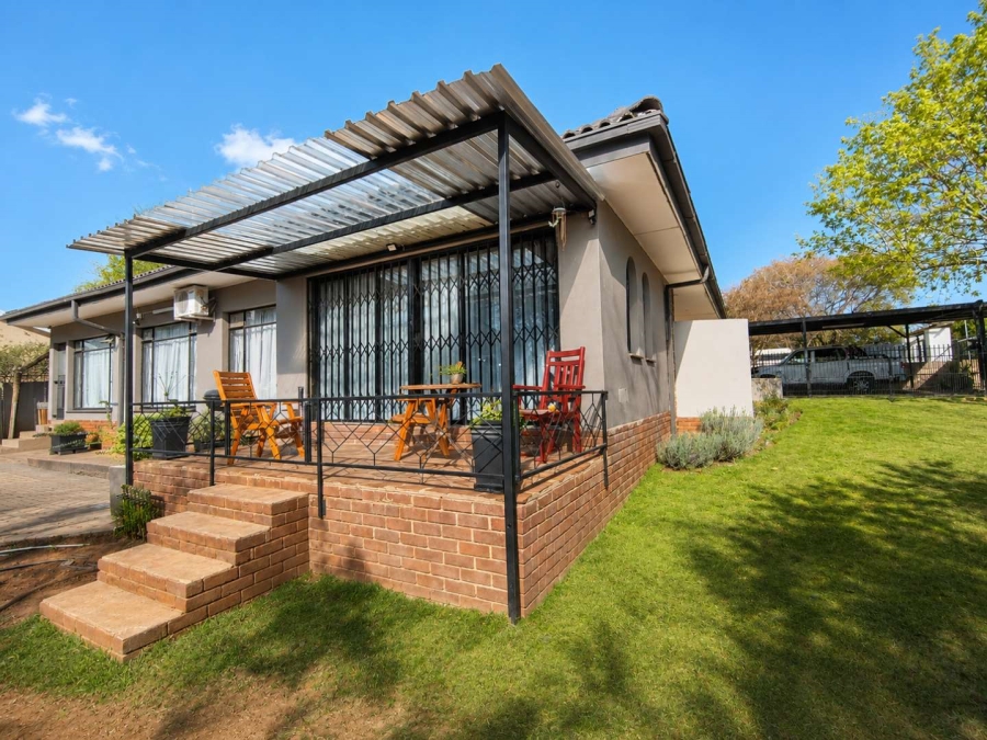 4 Bedroom Property for Sale in Uitsig Free State